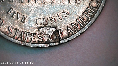ERROR COIN - 1977 Jefferson Nickel With Reverse Raised Retained Lamination Error - Picture 7 of 9