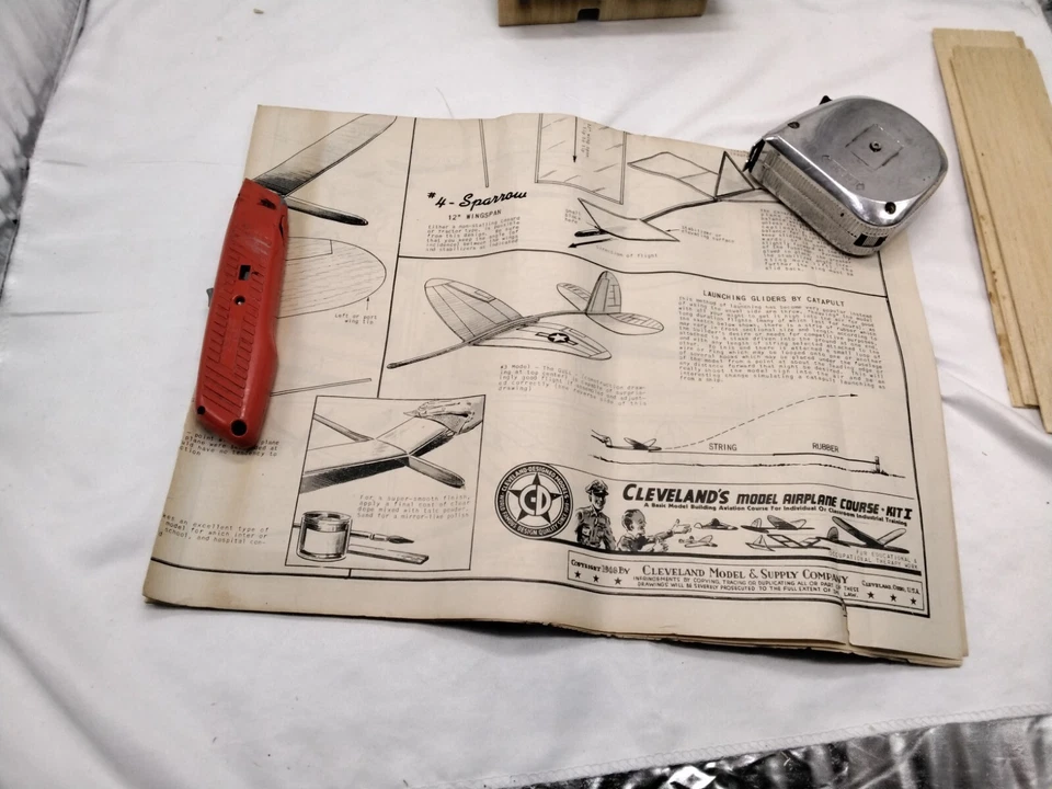 RARE! VINTAGE CLEVELAND'S MODEL AIRPLANE COURSE-KIT I AIR YOUTH OF AMERICA - Image 4 of 4