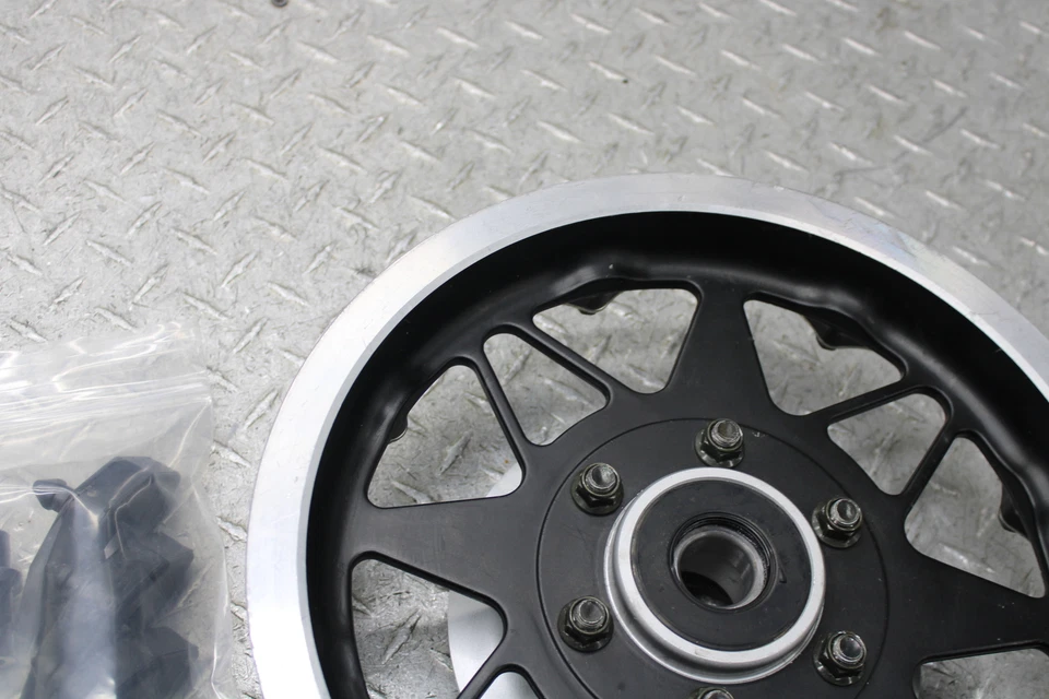 Suzuki Savage 650 1997 transmisión de piñón de polea  Foto 4 de 4