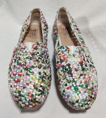 Bob's Skechers memory foam womens SZ 9  Multi color woven fabric 