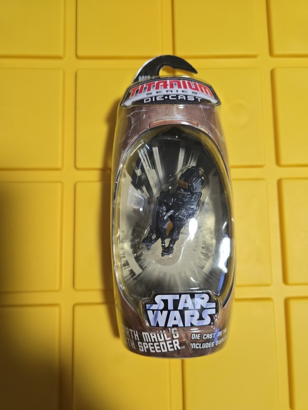 Hasbro Star Wars Titanium Series Darth Maul Sith Speeder Die-Cast Vehicle