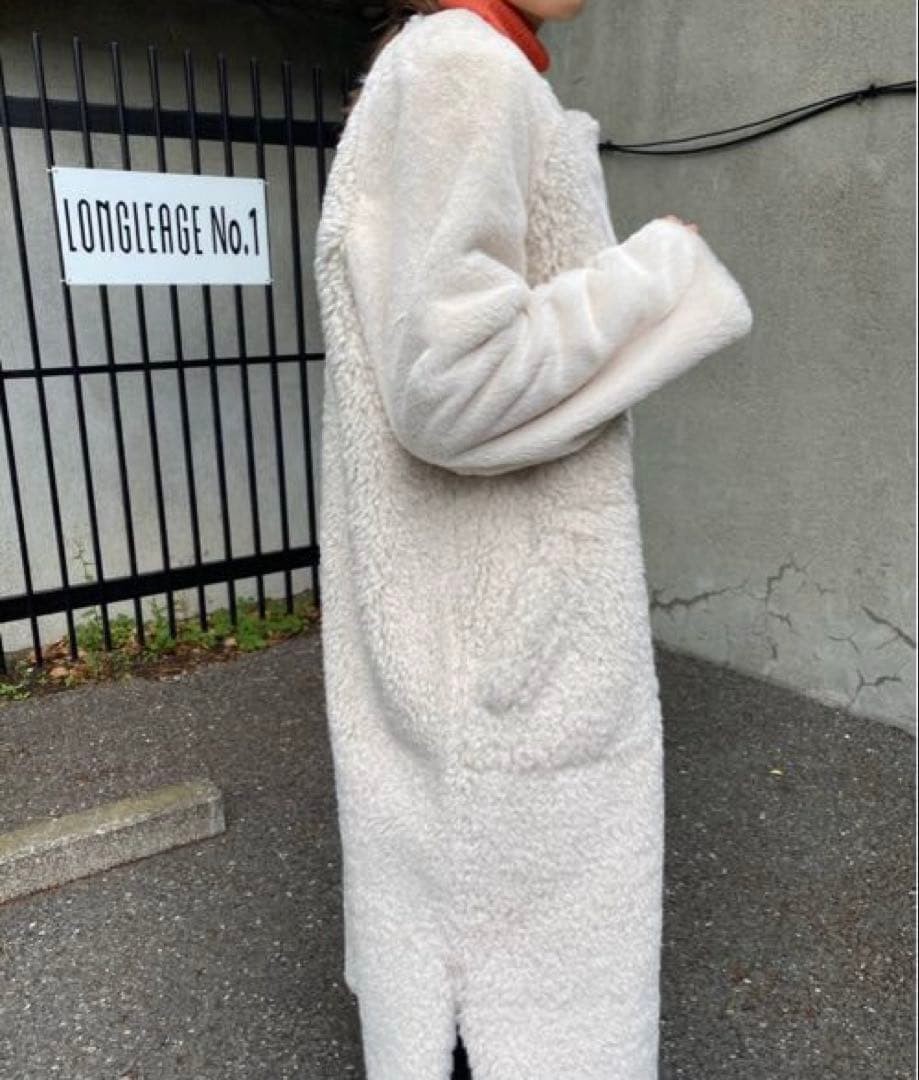 Ameri REVERSIBLE TWIN BOA COAT - image 4