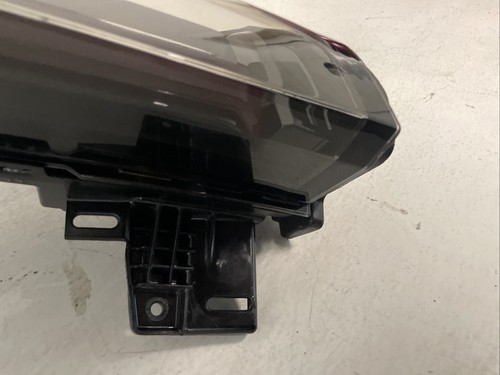 2021 - 2024 Cadillac Escalade LED Tail Light Passenger Right OEM 9203 - Afbeelding 14 van 23