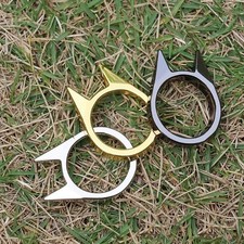 2Pcs Cat Ear Finger Ring Keychain Self Defense EDC Tool Outdoor Safety Accessory
