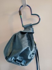 LADIES AIMEE KESTENBERG BLUE VELVET EVENING/PROM BAG W/IRIDESCENT HEART HANDLE