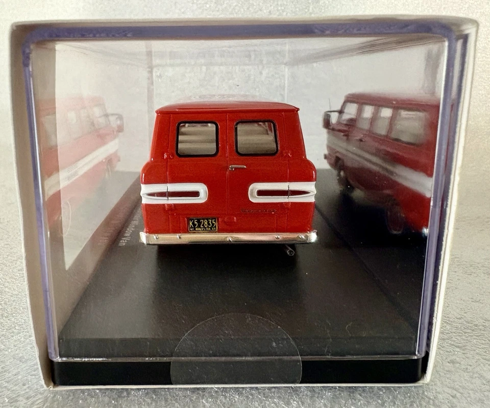Rare! 1961 Chevrolet Corvair Window Van in Red - Neo 1:43 Chevy Greenbrier Sport - Image 4 of 4
