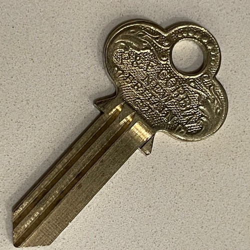 (2) Lotto chiavi vintage P&F CORBIN vuote made in USA X1-77-5 non tagliate nichel argento - Foto 6 di 9
