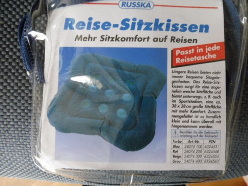 "RUSSKA" REISESITZKISSEN aufblasbar d´rot Luftkissen ca. 38 x 38 x 5 cm NEU OVP - Bild 2 von 3