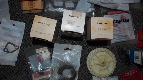 Tecumseh Small Gas Engine NOS Parts Lot w/Carb Kits, Gaskets + - Picture 5 of 5