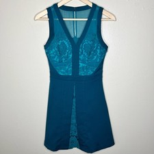 Adelyn Rae Fit & Flare Dress XS Teal Green Lace Embroidered Mini V-Neck Cocktail