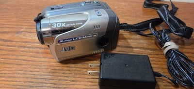 JVC GR-DA30U MiniDV Camcorder W/ Charger & Case Bundle - Tested Working* READ