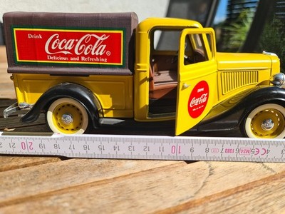Originales Solido Ford V8 Modellauto im Maßstab 1:19   seltene Coca Cola Edition