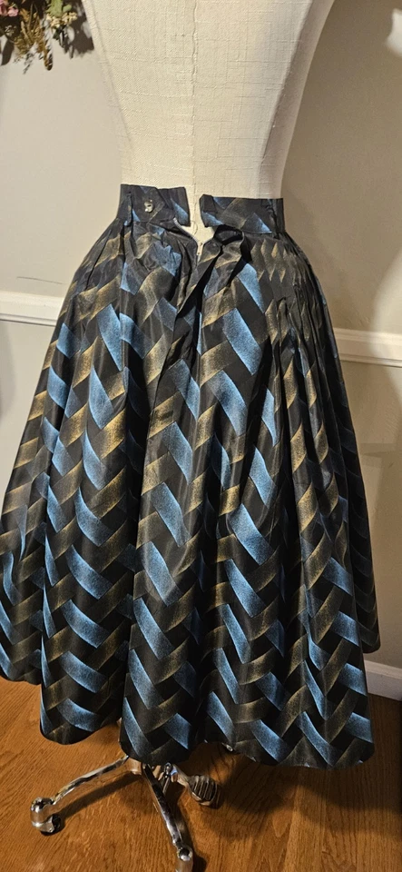 Vintage 1950s Pleated Geometric Skirt - Image 2 of 4