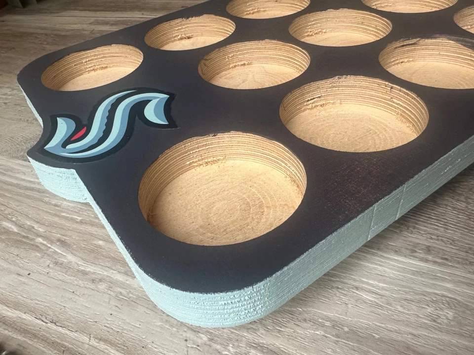 Expositor colgante de pared personalizado para 16 disco(s) de hockey Foto 3 de 4