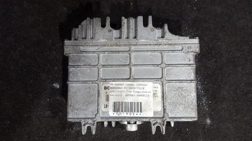 Volkswagen Passat 1995 ECU Engine Computer (Engine Control Unit) 1 #203379-93