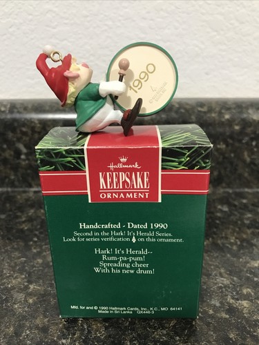 Adorno de Navidad Hallmark Keepsake - ¡Escucha! It's Herald - 1990 (LC-13-2) - Imagen 3 de 7