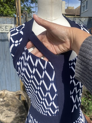 SIZE 12 JUS D ORANGE NAVY BLUE & WHITE PENCIL DRESS GEOMETRIC DESIGN STRETCH - Picture 3 of 6
