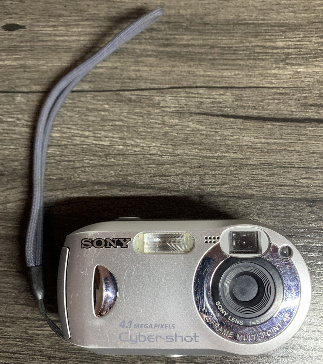 Sony Cyber-shot DSC-P41 MP Digital Camera MPEG Movie VX Silver