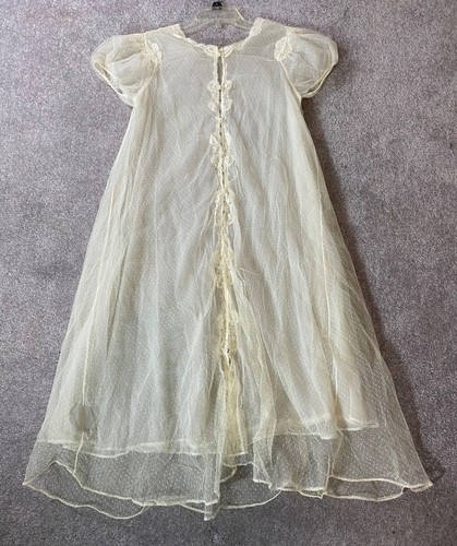 Vintage Ivory Lace Long Sheer Gown Robe Pearl Buttons & Puff Sleeves - 第 1/11 張圖片