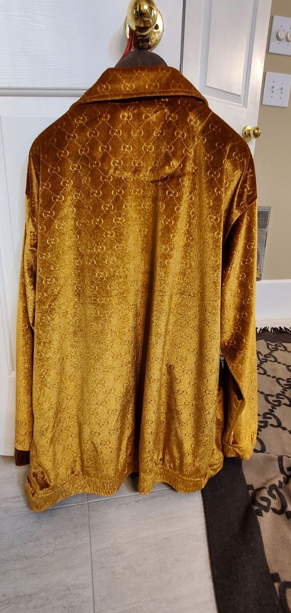 Gucci men/women Gold Sz XL Lounge/workout/Chill/Casual zipup Gucci men/women Gold Sz XL Lounge/workout/Chill/Casual zipup