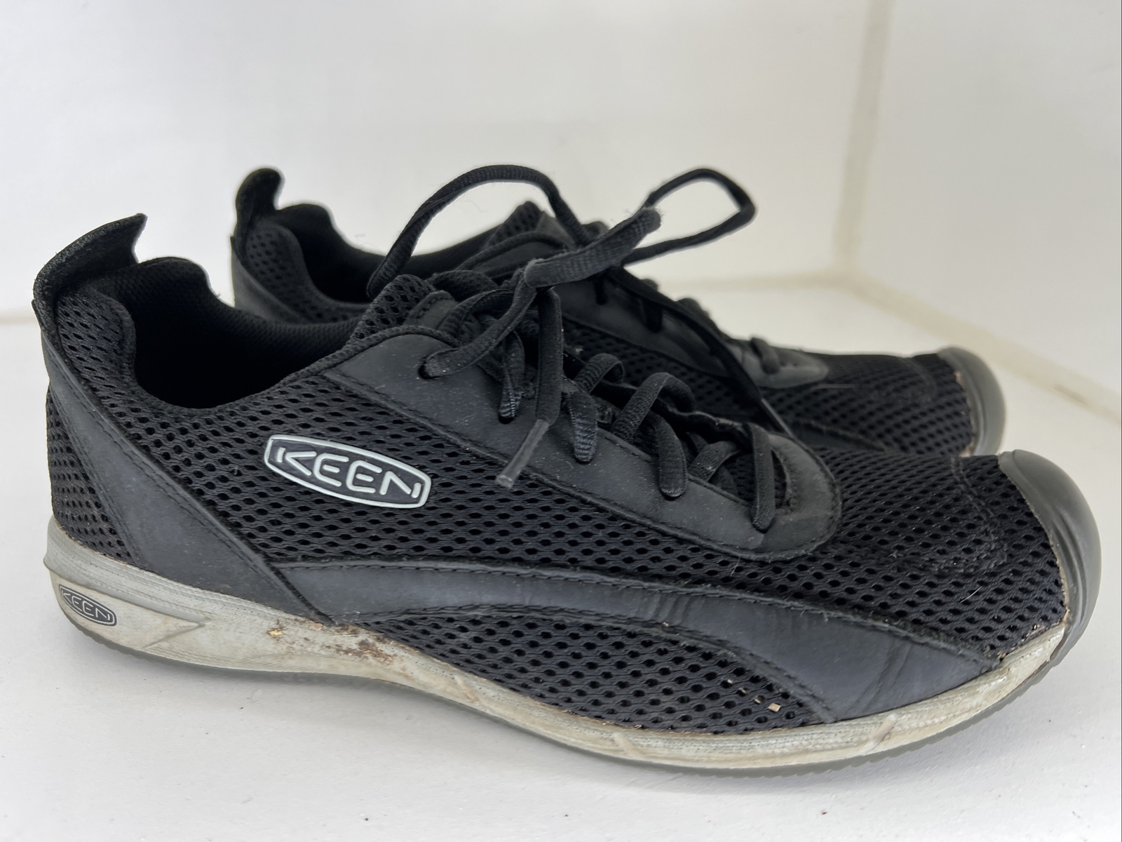 Scarpe da ginnastica KEEN Auckland in pizzo taglia 9 in maglia nera scarpe da ginnastica per esterni