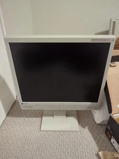 eizo flexscan L557 17 inch Hardly Used