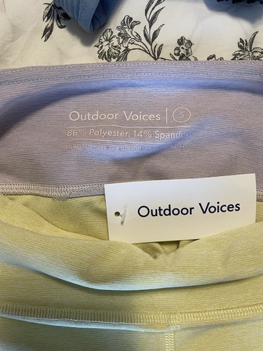 Outdoor Voices ⅞ Spring Leggings Small Purple Yellow Grey - Picture 3 of 4