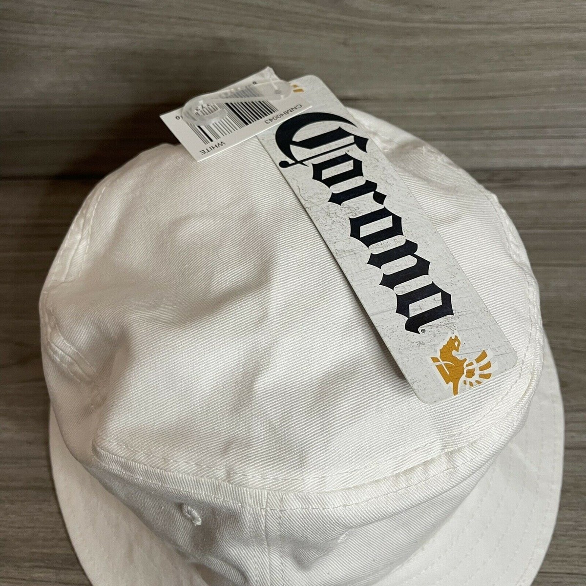 Casquette à visière plate New Era 950 NEYYAN MLB NY blanche/noire