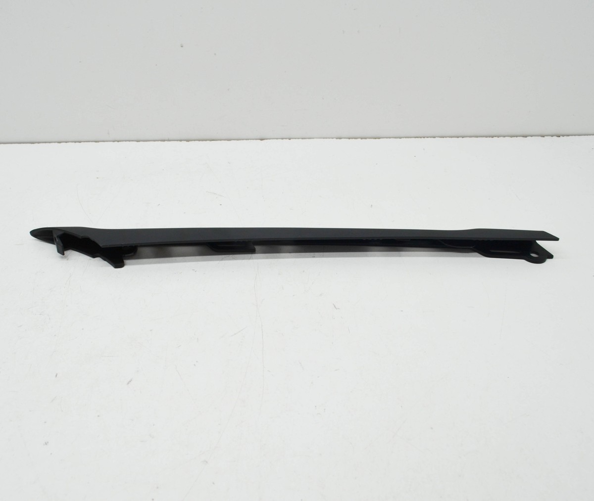 PORSCHE CAYENNE 9Y0 Front Right Center Disc Trim 9Y0807878OK1 NEW