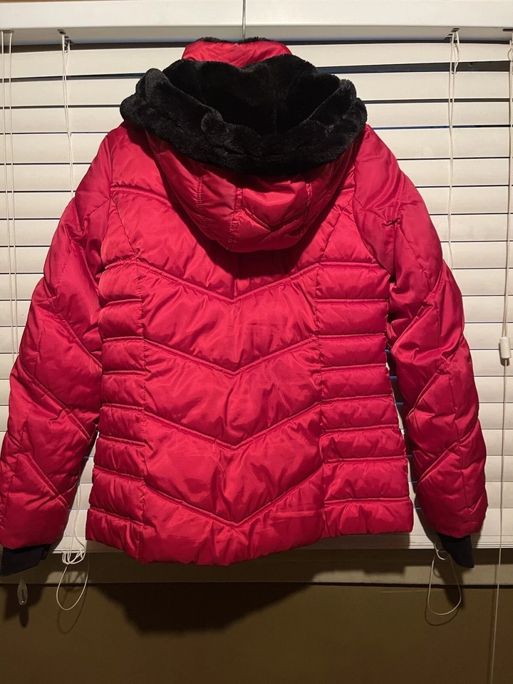 Nautica Youth Winter Coat With Detachable Hood Red Size M. Water Resistant  - Image 3 of 4