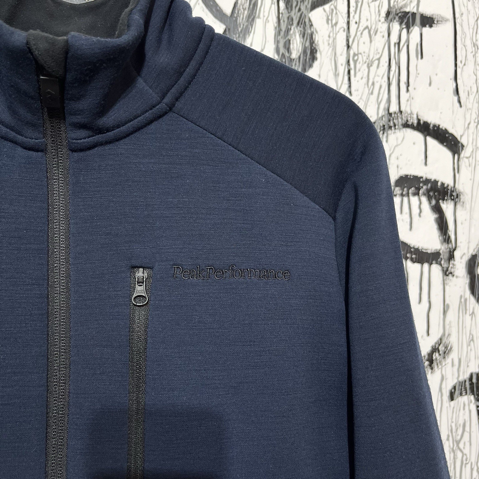 Peak Performance Vertical Mid Zip Jacket Mens Blu… - image 13