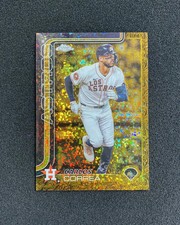 2025 Topps Chrome Gilded Gold Mini Diamond #33 Carlos Correa 11/50 Astros QI95