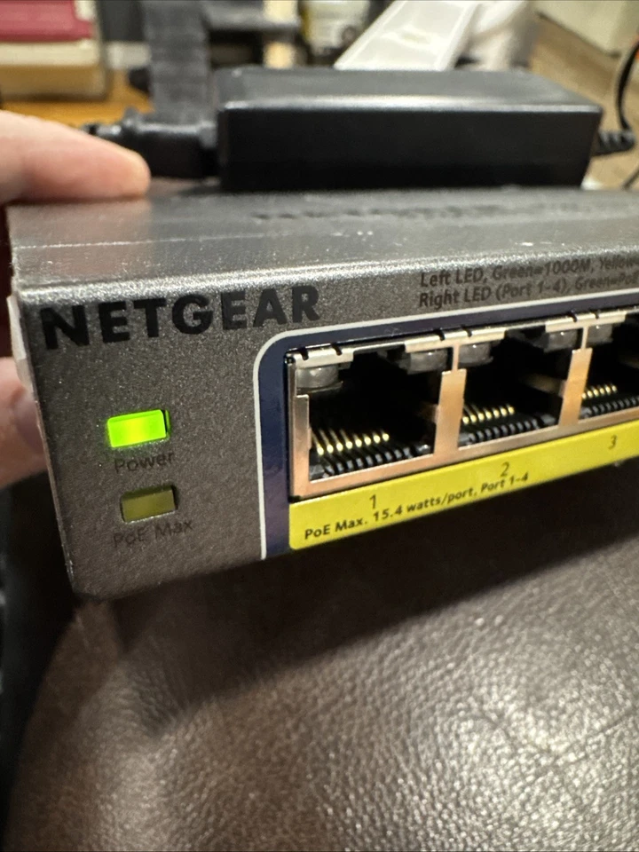 NETGEAR ProSafe Easy Smart Managed PoE Switch - GS108PE300NAS - Image 2 of 4