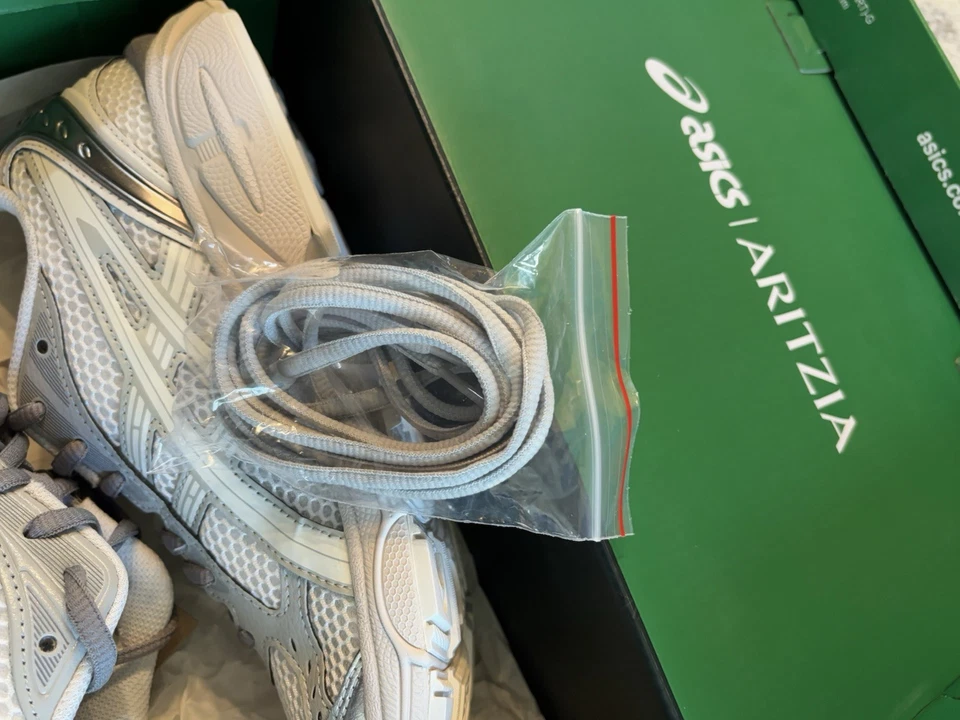 ASICS GEL-Kayano 14 x Aritzia Low Blanc De Blanc Men’s 6.5/Womens 8 1203A328-020 - image 4 of 4