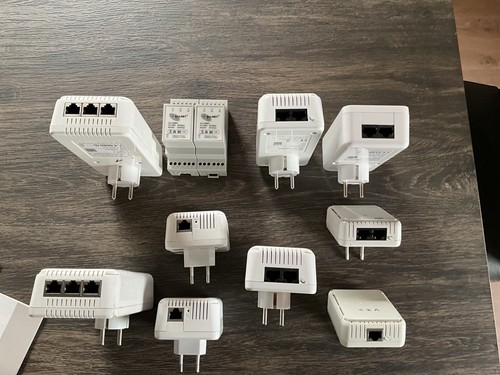 devolo dLAN 500 AV Wireless+ Powerline Netzwerkadapter Mega Kit - Bild 3 von 8