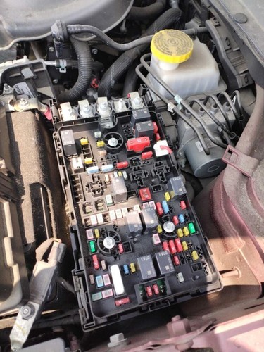 Chassis ECM Supply Power Distribution Center Fits 19-23 CHEROKEE 2930947 - Picture 2 of 14