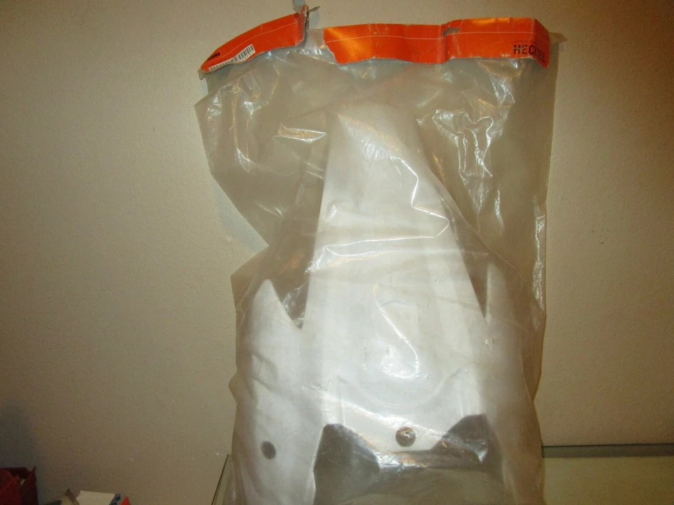 NOS KTM 11-2012 85 SX OEM Rear Fender White Heckteil 47080130028 - Image 2 of 4