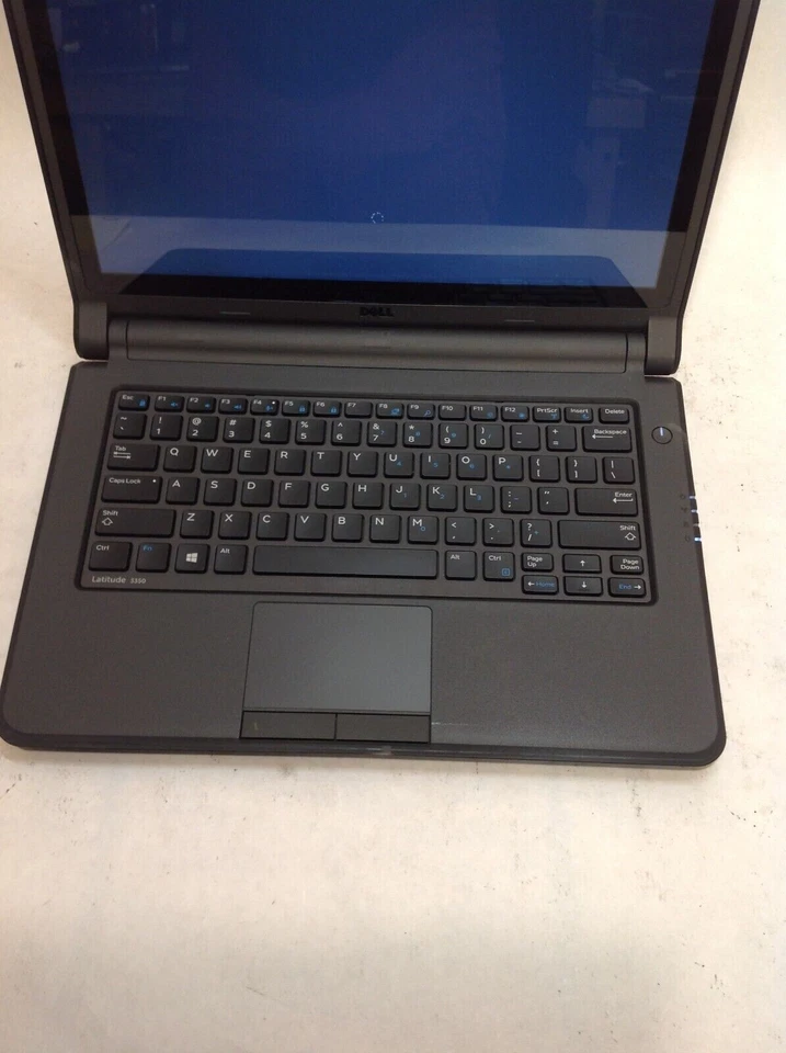 Computadora portátil PC Dell Latitude 3350 Core i3 4 GB Ram 320 GB WiFi SIN 0S Foto 2 de 2