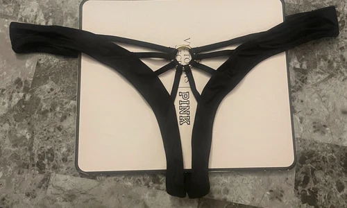 NWT VICTORIA'S SECRET BLACK SMOOTH STRAPPY GOLD RING CROTCHLESS THONG PANTIES
