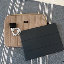 Apple iPad Pro 1st 12.9, Wi-Fi, Gold,smart case and tumi case  charger bundle