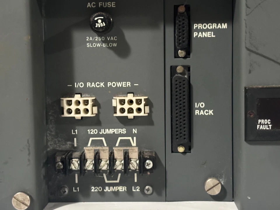 Программируемый контроллер Allen Bradley PLC 2/30 1772-LP3 / серийный A / 120/240V - Изображение 4 из 4