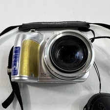 Olympus Sp-510UZ 7.1 MP Digital Camera