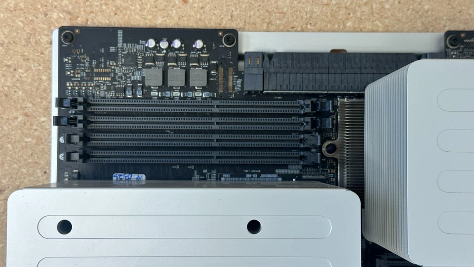 Mac Pro 2010 2012 5,1 Dual Processor Tray With 3.46 GHz Xeon 12-Core, 8 GB Ram - Image 3 of 4