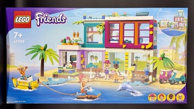 Retired! NISB LEGO Friends Vacation Beach House 41709, 686pcs, 4 Minifigs