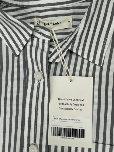 Neu mit Etikett Everlane The Way - kurzes Hemd aus seidiger Baumwolle mit Knopfleiste grau gestreift Größe M - Bild 4 von 9