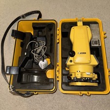 Topcon DT 05 Digital Theodolite