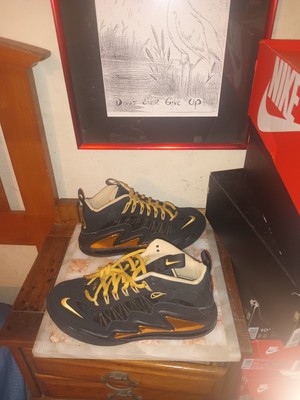 Brown Air Griffey  360