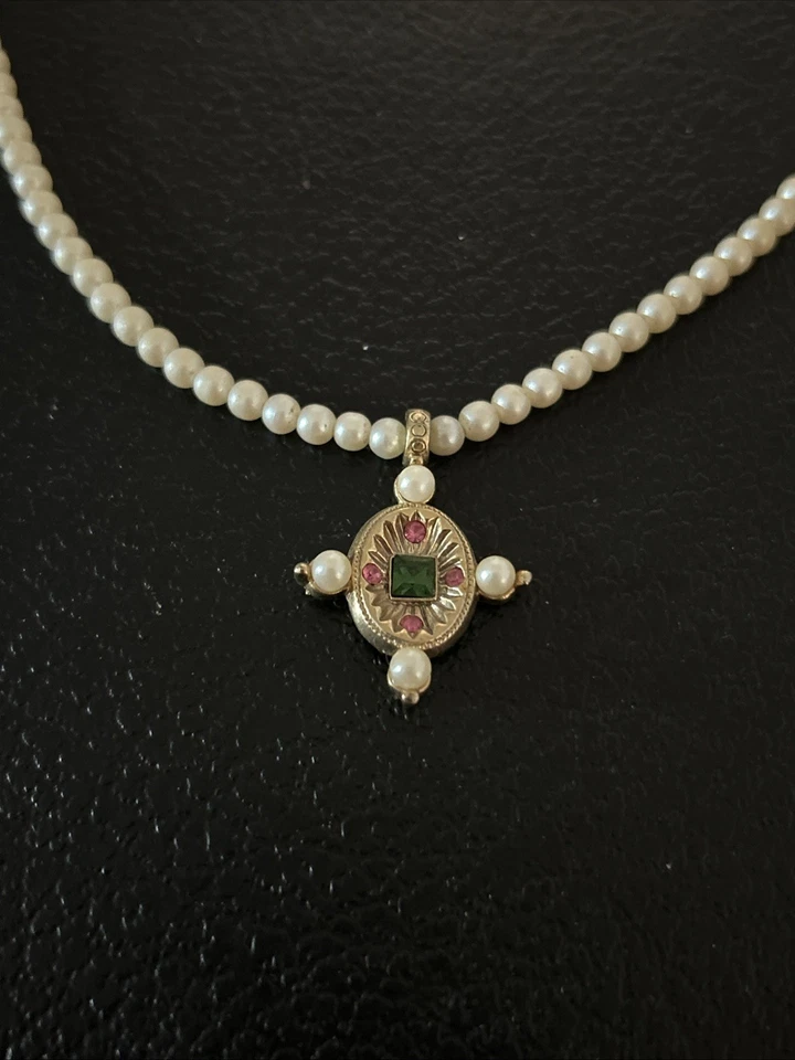 1928 Faux Pearl Gold Pendent Necklace 18in - Image 2 of 4