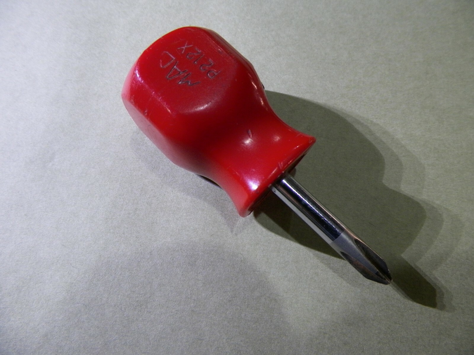 MAC P212X 2 Phillips Head Stubby Screwdriver Red Hard Handle USA made