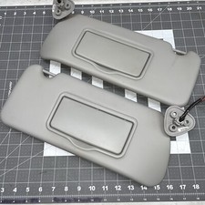 2004 2009 Cadillac Srx Driver Passenger Illuminated Sun Shade Visor